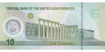 New five and ten dirham notes