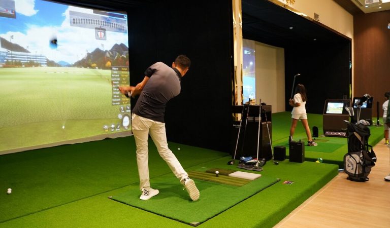Dragon Mart is now home to UAE’s first premium indoor golf club